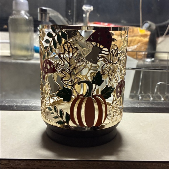 EUC B&BW Gold/Red Mushroom Candle Holder - Picture 2 of 5